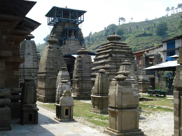 Lakhamandal Trek