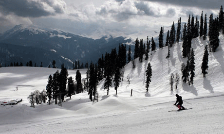 Skiing in Himachal
